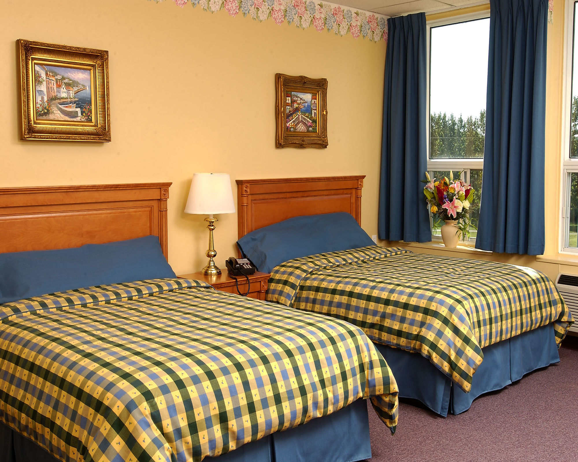Auberge Montebello Buitenkant foto