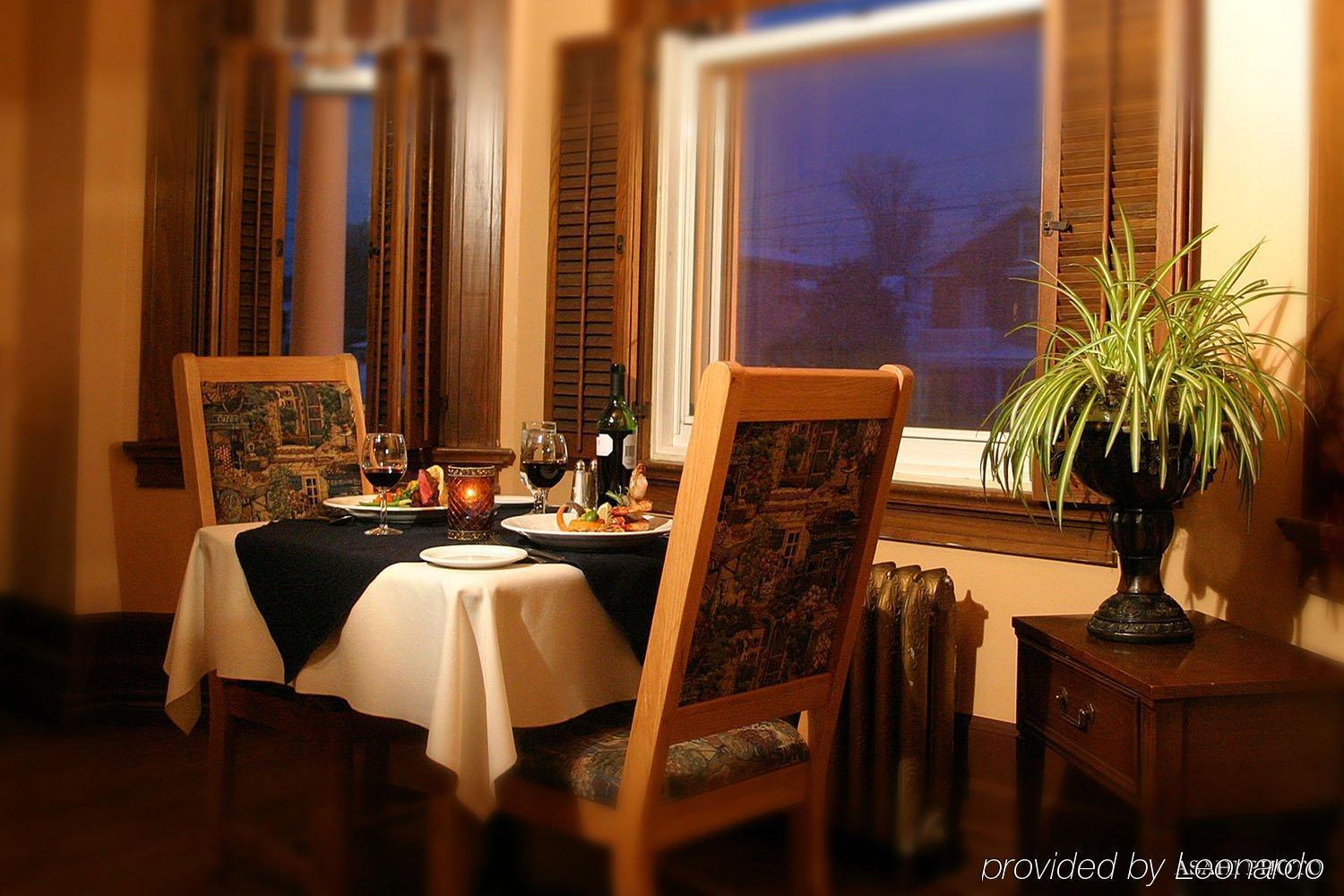 Auberge Montebello Buitenkant foto